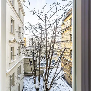  Apartmán Cozy In The Heart Of